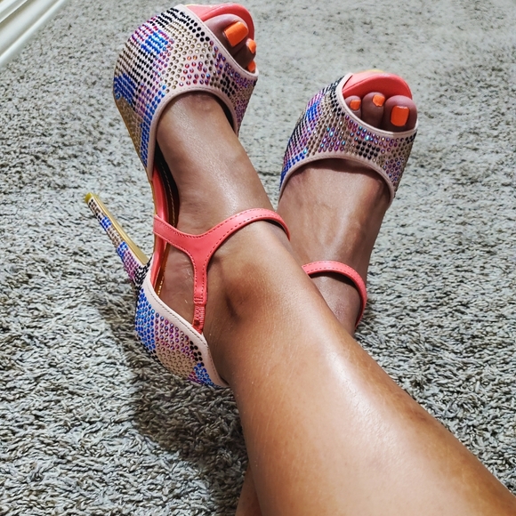 *New* Alba Multi Color Rhinestone Platform - Picture 7 of 11